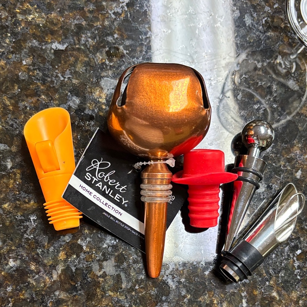 Copper and Red Wine Stopper Set